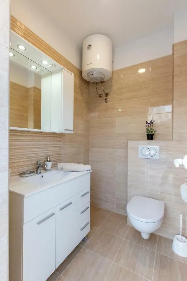Apartment Villa Magnolia By Split