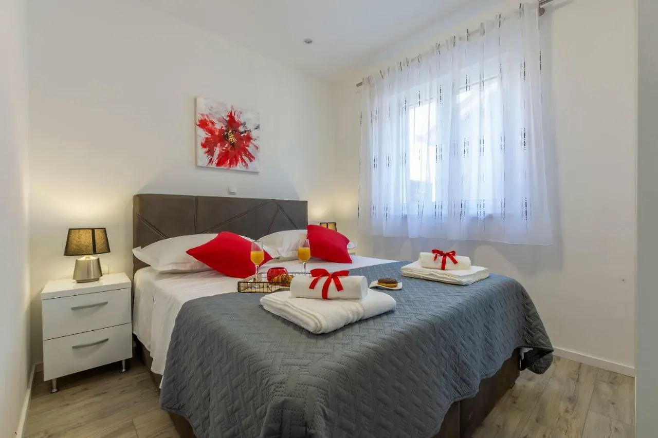 Apartment Villa Magnolia By Split